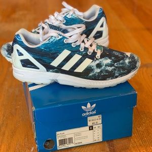 Blue/White Adidas ZX Flux Size 10.5